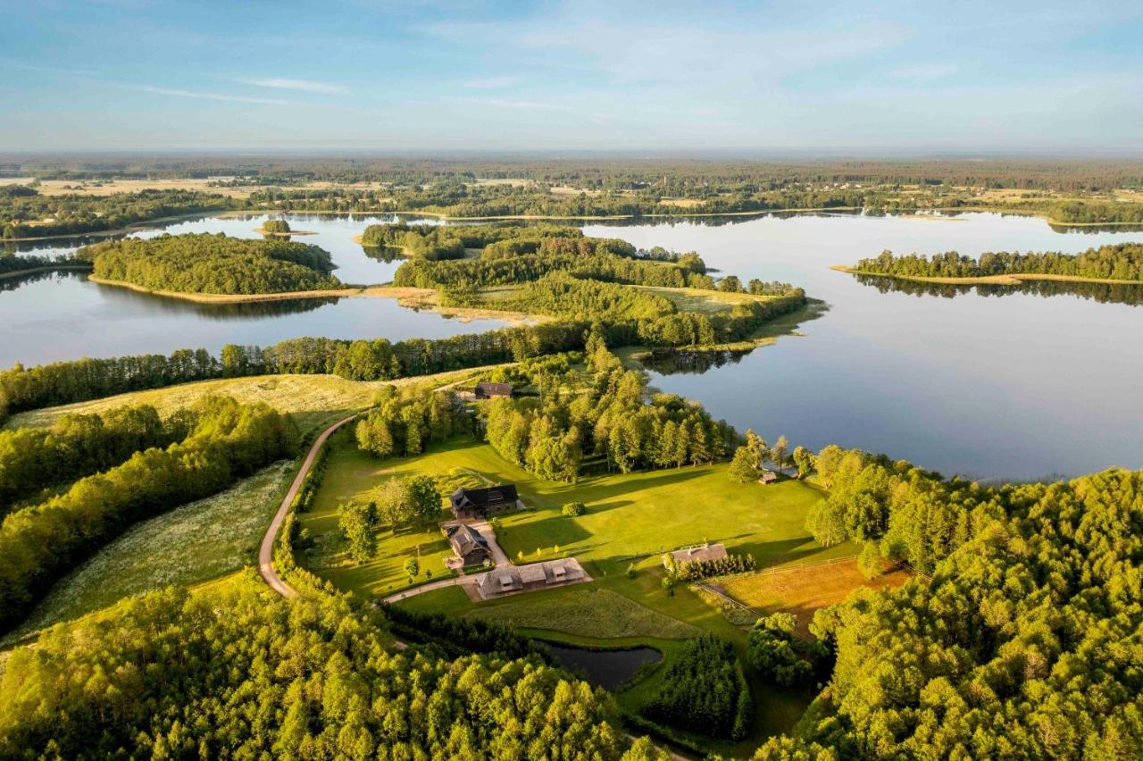 Kuliniai By Stirniai Lake Moletai District Exteriör bild